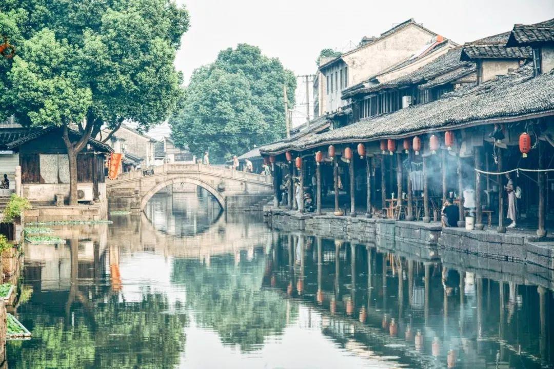 逃离无人大住宅